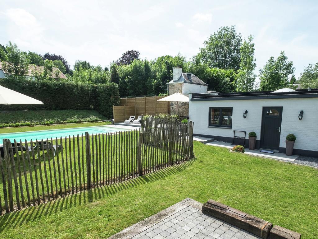 Modern Mansion In Hasti Re Par Del With Pool Hastiere-par-dela Exterior foto