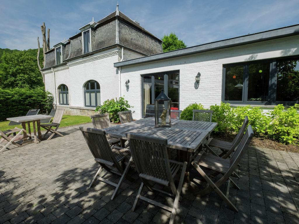 Modern Mansion In Hasti Re Par Del With Pool Hastiere-par-dela Exterior foto